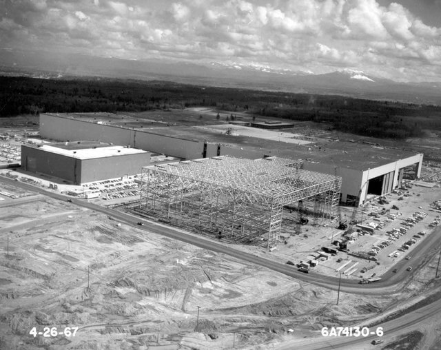 Photo of the 747 factory in construction